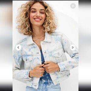AE Shrunken Tie-Dye Denim Jacket